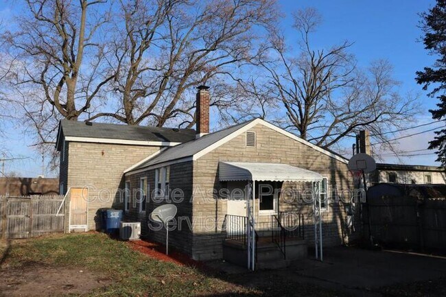 Building Photo - 206 State St