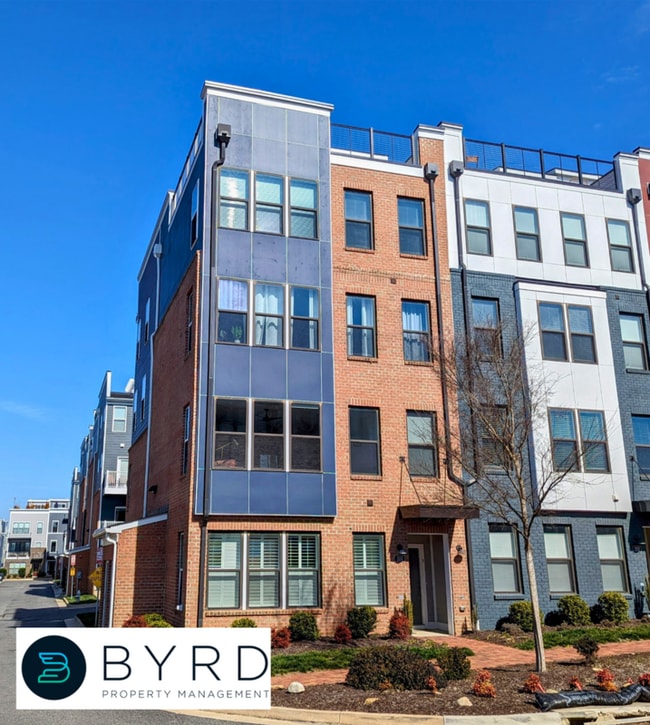 Photo - 200 Old Ohio St Townhome