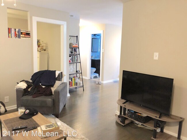 Building Photo - 2117 W McLean Ave