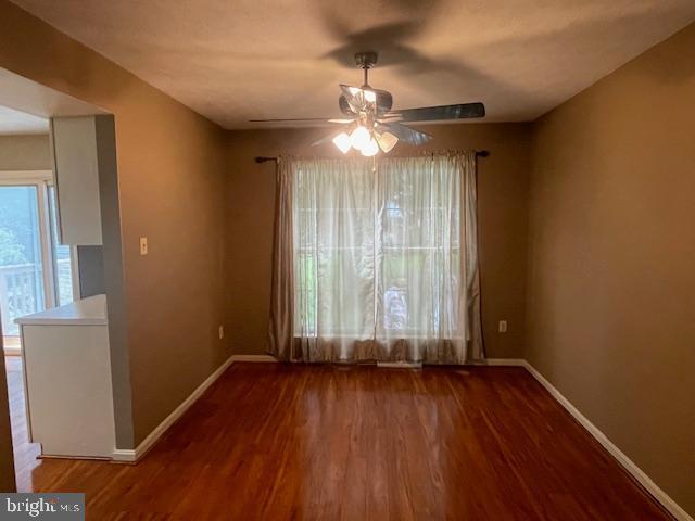 Foto del edificio - 6555 Abraham Ct