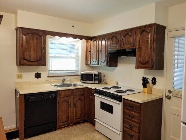 Foto del edificio - 8433 Wicklow Ave