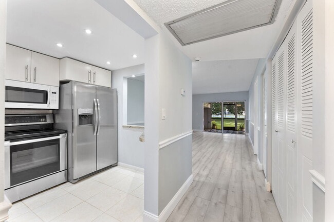 Building Photo - 9370 SW 8th St