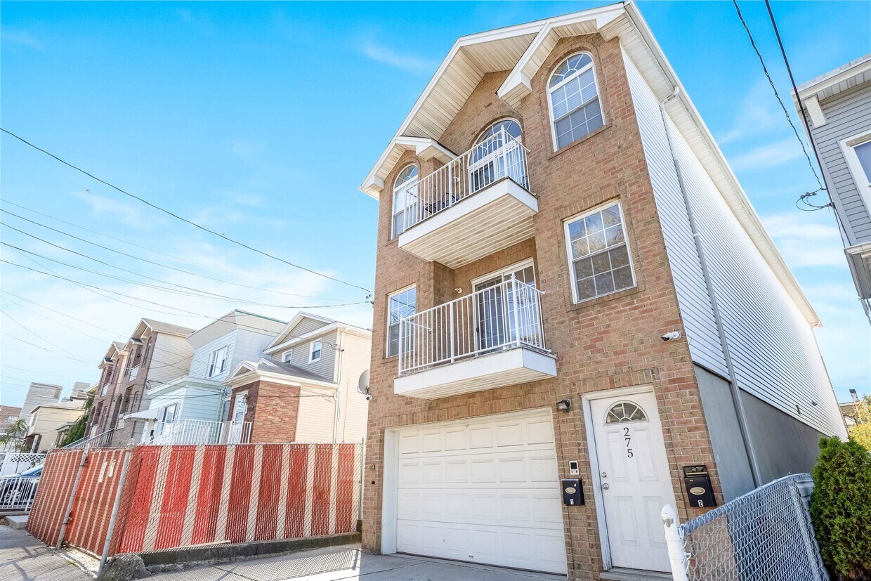 275 Danforth Ave Unit 1, Jersey City, NJ 07305 Condo for Rent in