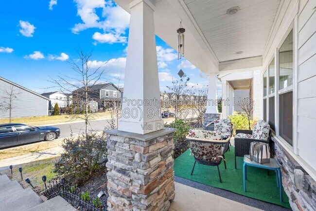 Foto del edificio - 12216 Stoneybrook Station Pkwy