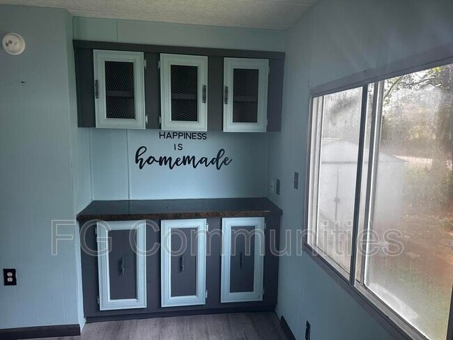 Building Photo - 1815 Conley Rd