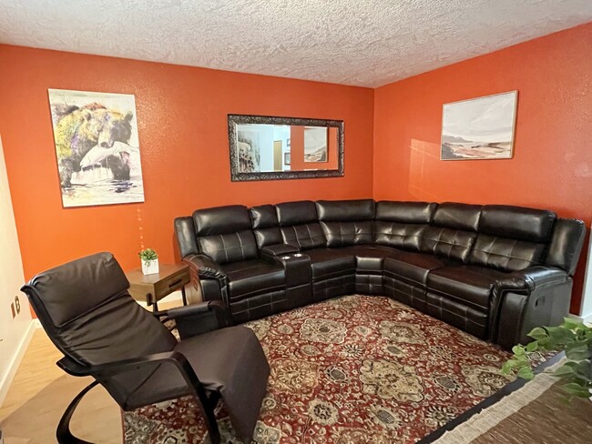 Building Photo - 7533 Regal Mountain Dr