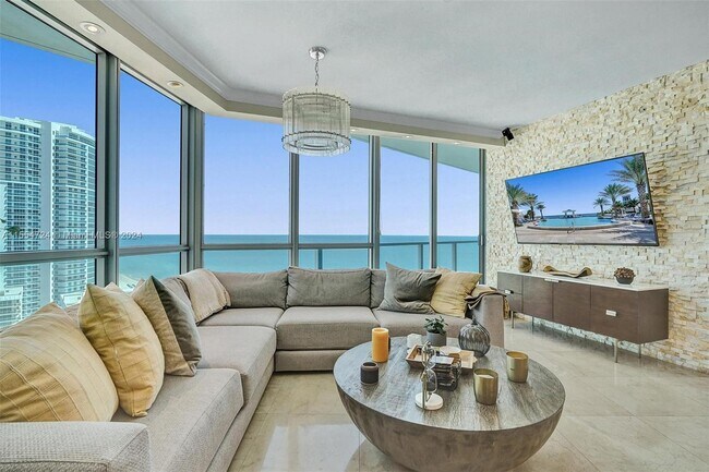 Building Photo - 3101 S Ocean Dr