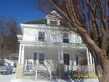 Primary Photo - 231 Main St