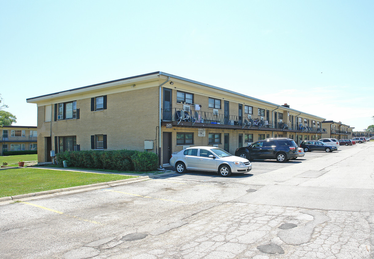 Building Photo - 30 King Arthur Dr