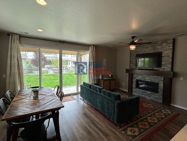 Building Photo - 2684 Trio Falls Dr