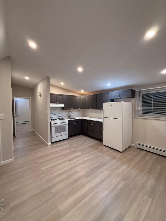 Foto principal - 1158 Laidlaw Ave