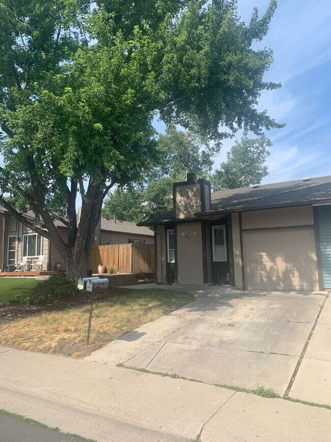 "Charming 3-Bed, 2-Bath Retreat with 1,280... - "Charming 3-Bed, 2-Bath Retreat with 1,280... Apartment