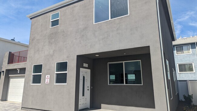 Foto del edificio - 9041 Noble Ave