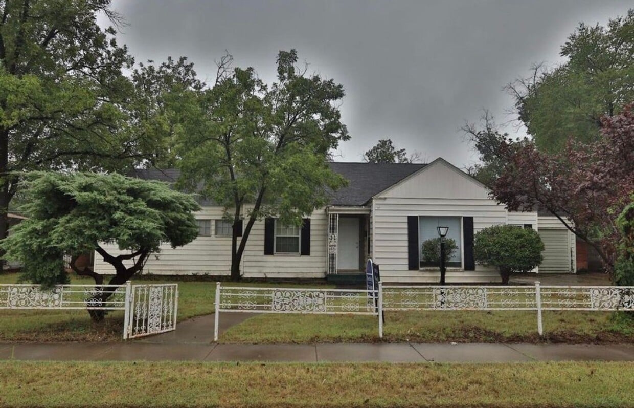 Foto principal - 2113 30th St