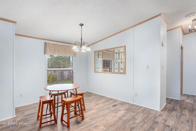 Foto del edificio - 409 Glen Harbor