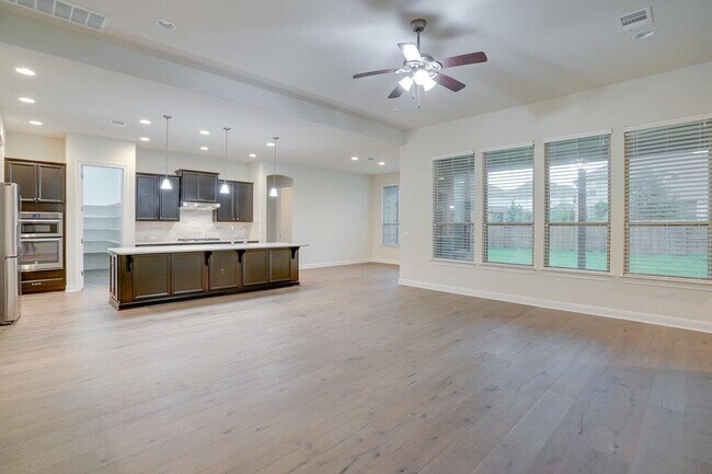 Building Photo - 16005 Axehandle Trl
