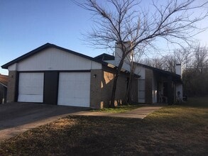 Building Photo - 5103 Purple Sage Dr