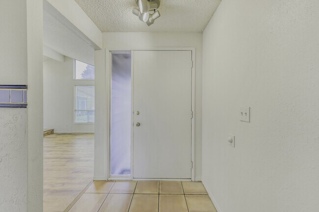 Foto del edificio - 1467 NW 176th Pl