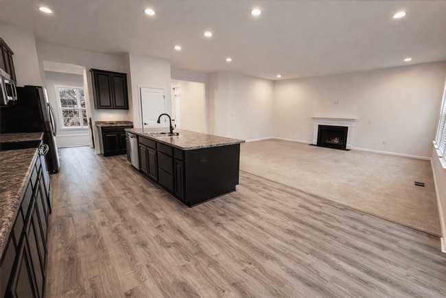 Building Photo - 10279 Benjamin Way