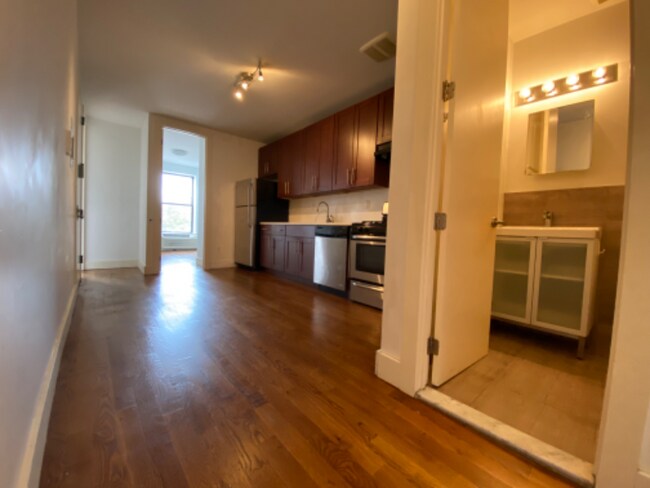 Foto del edificio - 848 Madison St