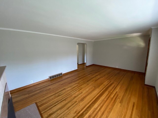 Building Photo - 2796 Kensington Pl W