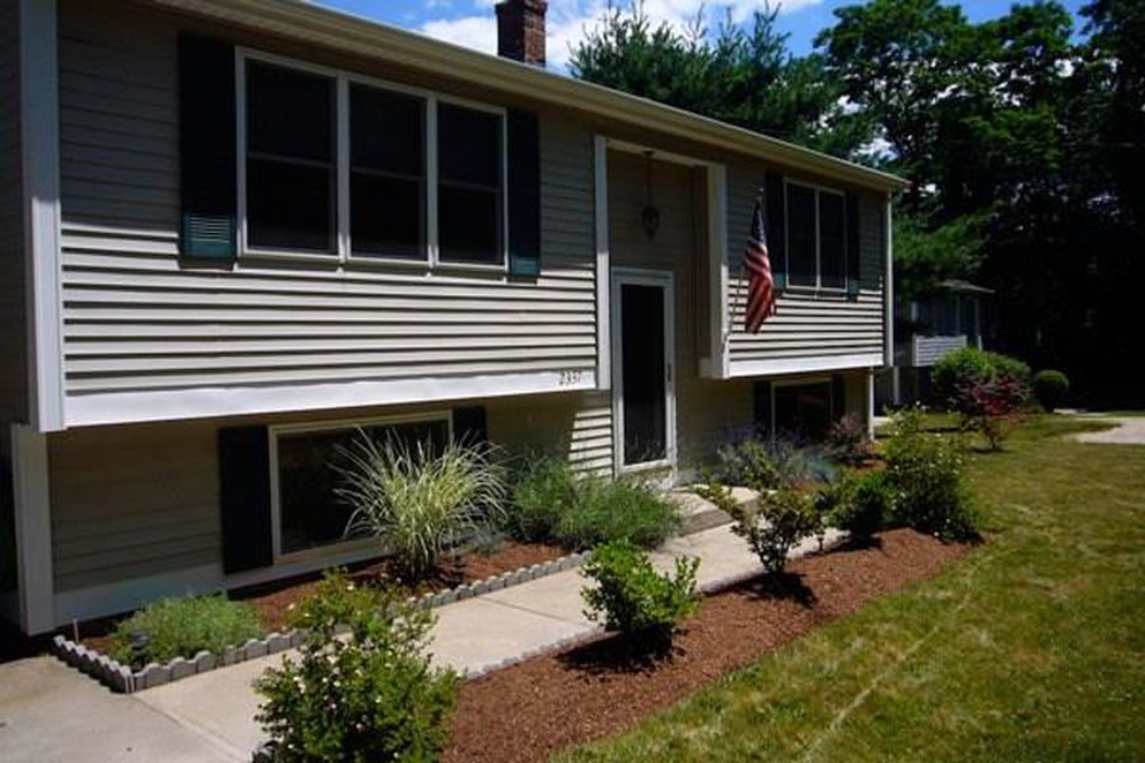 Primary Photo - 2337 Kingstown Rd