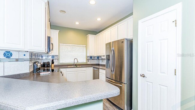 Building Photo - 9905 Serona Blf Wy