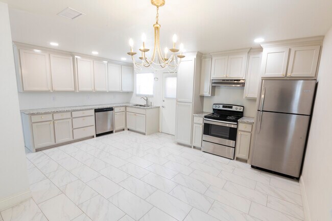 Kitchen - 3807 Gaston Dr