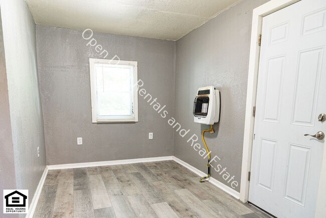 Foto del edificio - 354 W 9th St