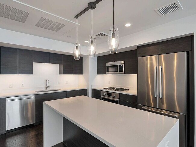 Foto del edificio - "Spacious 2-Bed, 2-Bath Gem in the Heart of Phoenix - 1188 Sq Ft of Modern Living!"