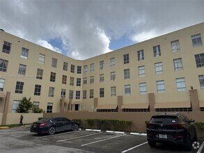 Building Photo - 7420 W 20th Ave