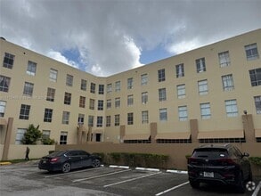 Building Photo - 7420 W 20th Ave