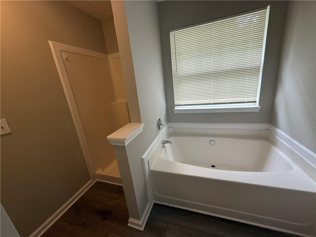 Foto principal - 980 Melrose Park Pl NW