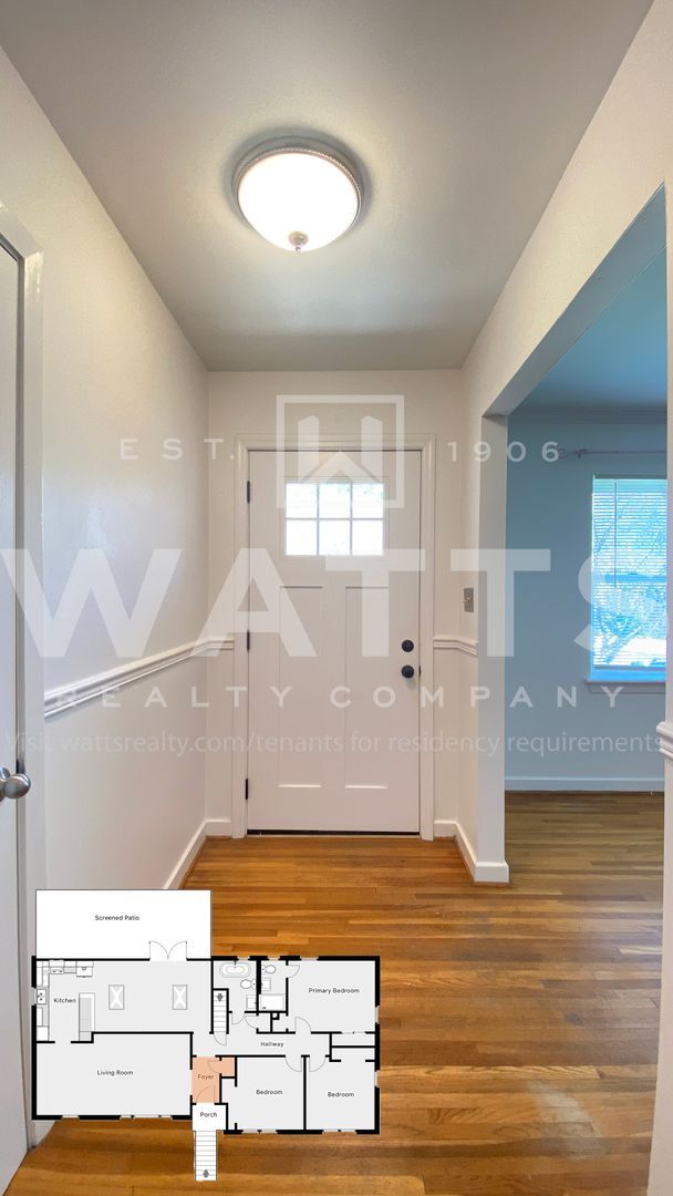 Building Photo - 3 Bedroom Rancher in Forest Park