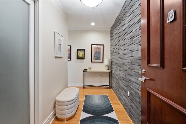 Photo - 151 Fort Pitt Blvd Apartment