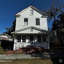 Building Photo - 907 Duke St