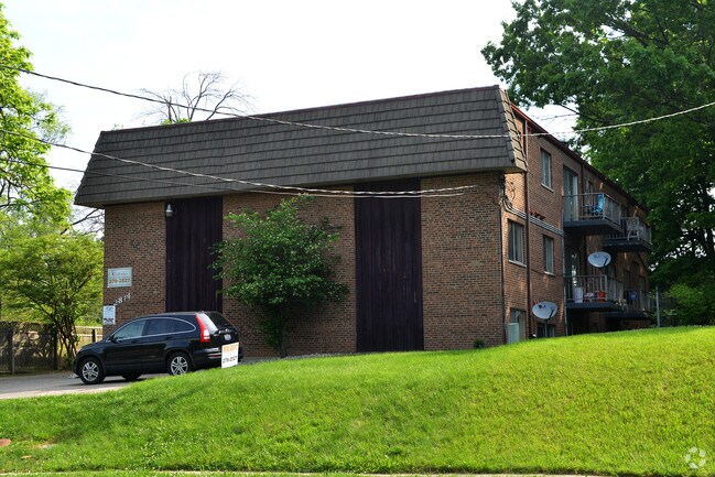 Foto del edificio - 2814 Harrison Ave
