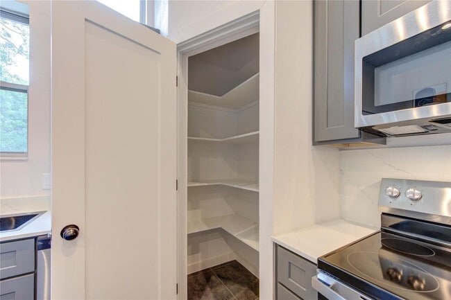 Building Photo - 13114 Beauty Berry Ridge Ln