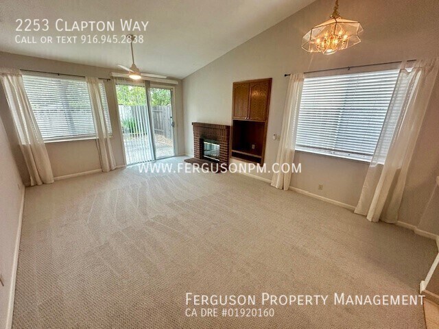 Foto del edificio - 2253 Clapton Way