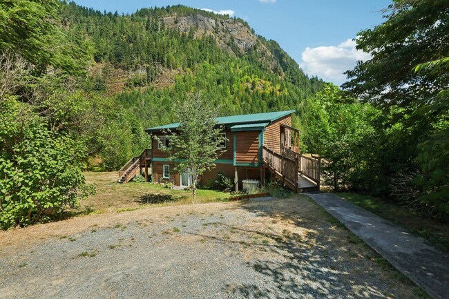 Foto del edificio - 14341 WA-530