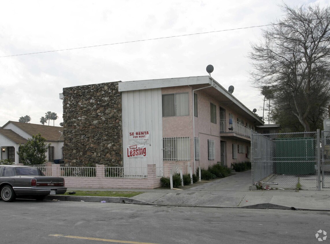 Foto principal - 1036 W 95th St