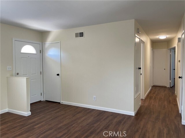 Foto del edificio - 6331 Balmoral Dr