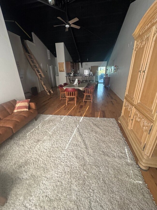 Foto del edificio - 34425 S 527 Rd