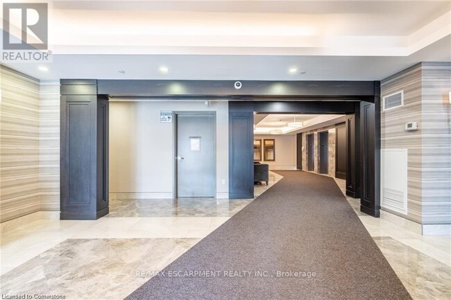 Building Photo - 101 Shoreview Pl