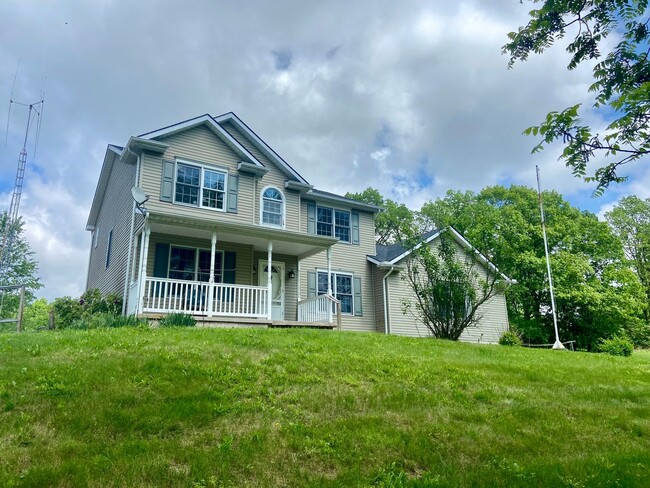 Building Photo - 275 Hoy Rd