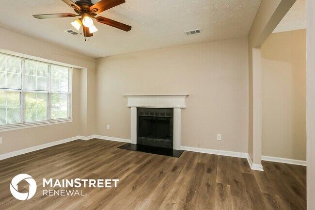 Foto del edificio - 661 Woodcrest Manor Dr