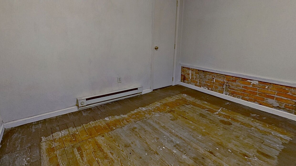 Building Photo - Third-Floor, One-Bedroom Apartment - Weekly Rent