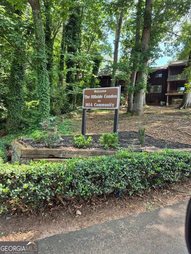 Building Photo - 7 Quail Run