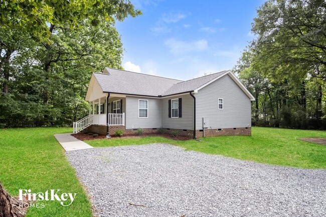 Building Photo - 3901 Frazier Rd