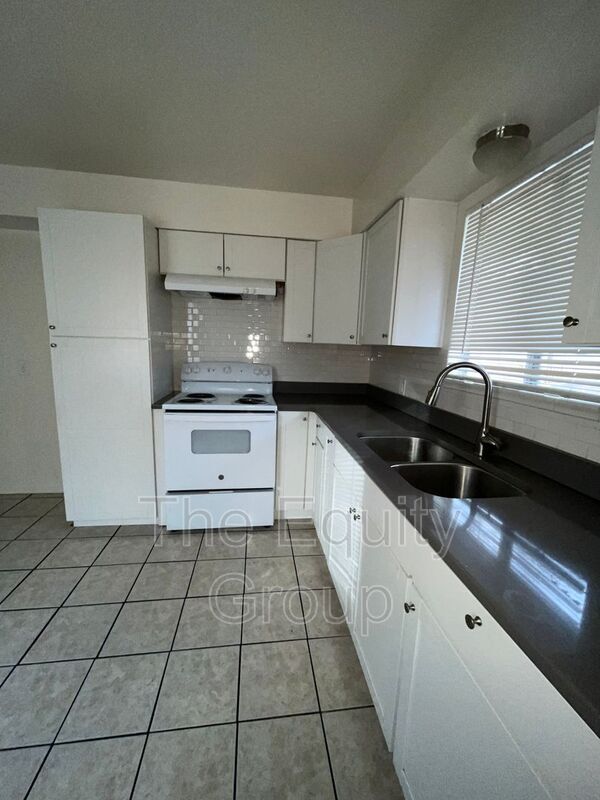 Foto del edificio - 524 S Encina St